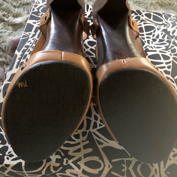 DVF statement heels - Picture 2 of 4